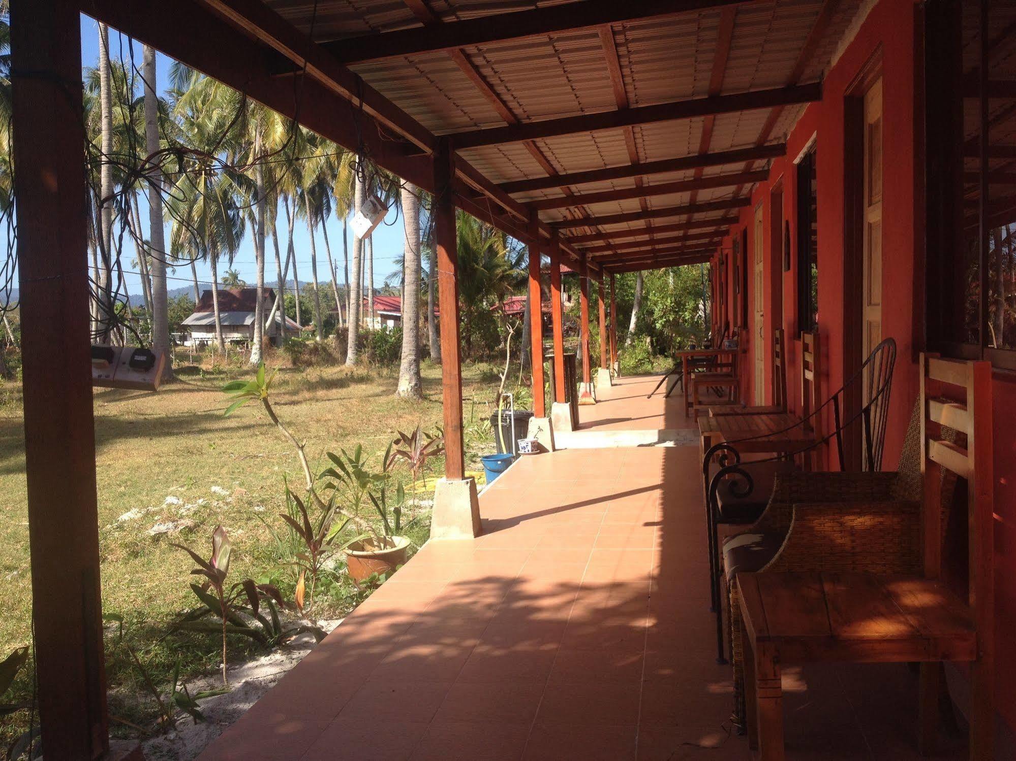 The Village Langkawi Pantai Cenang  Bagian luar foto